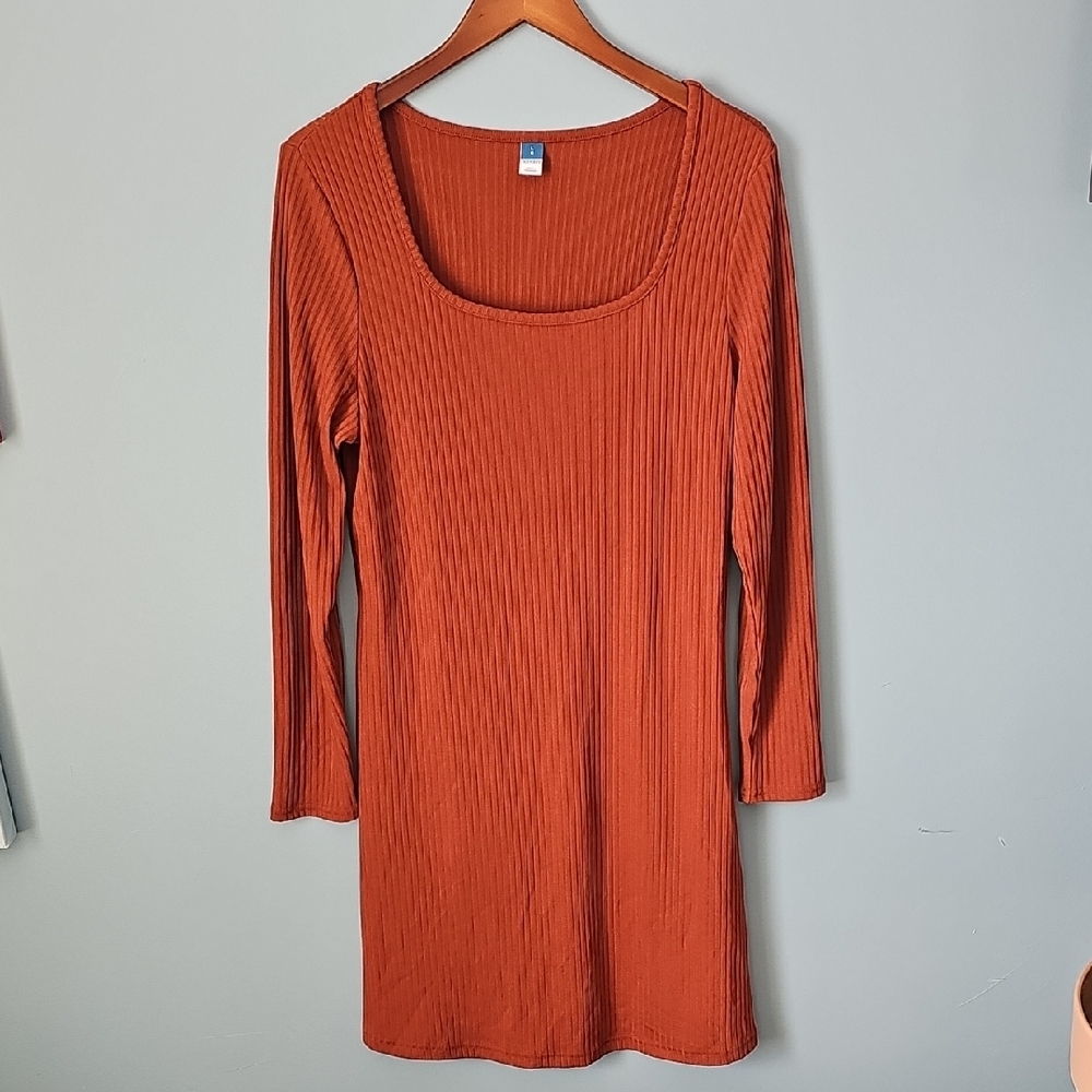 Old Navy Long Sleeve Ribbed Scoop Neck Dress - Rust Size Large